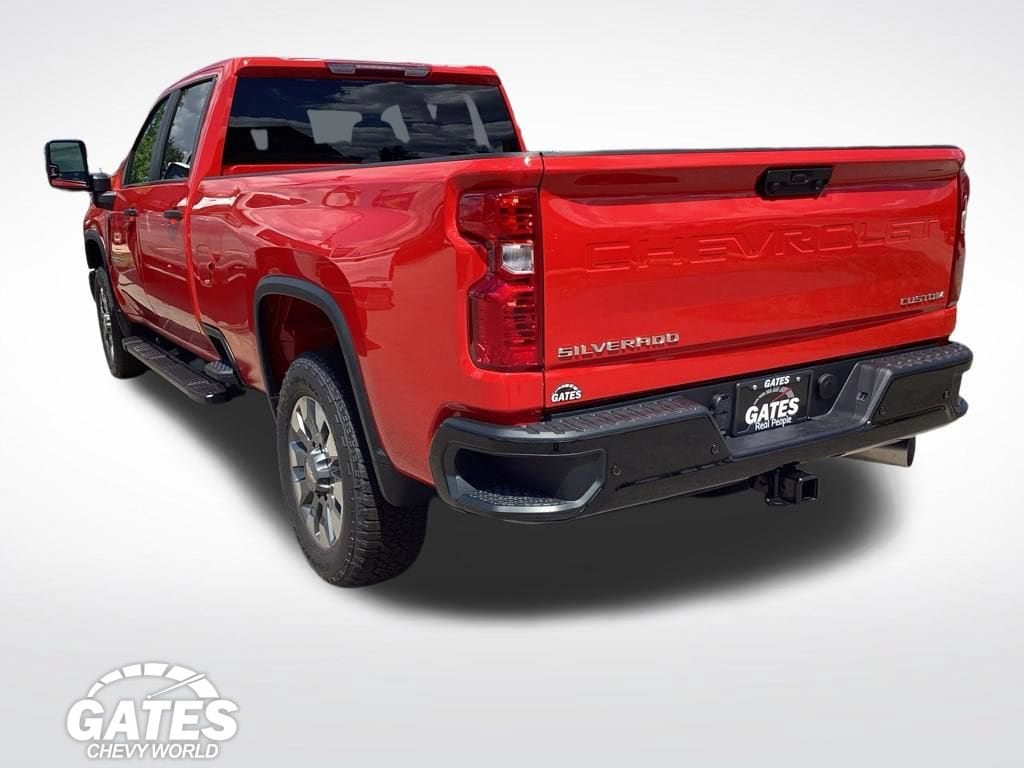 2026 Chevrolet Silverado 2500 HD Custom - Photo 3