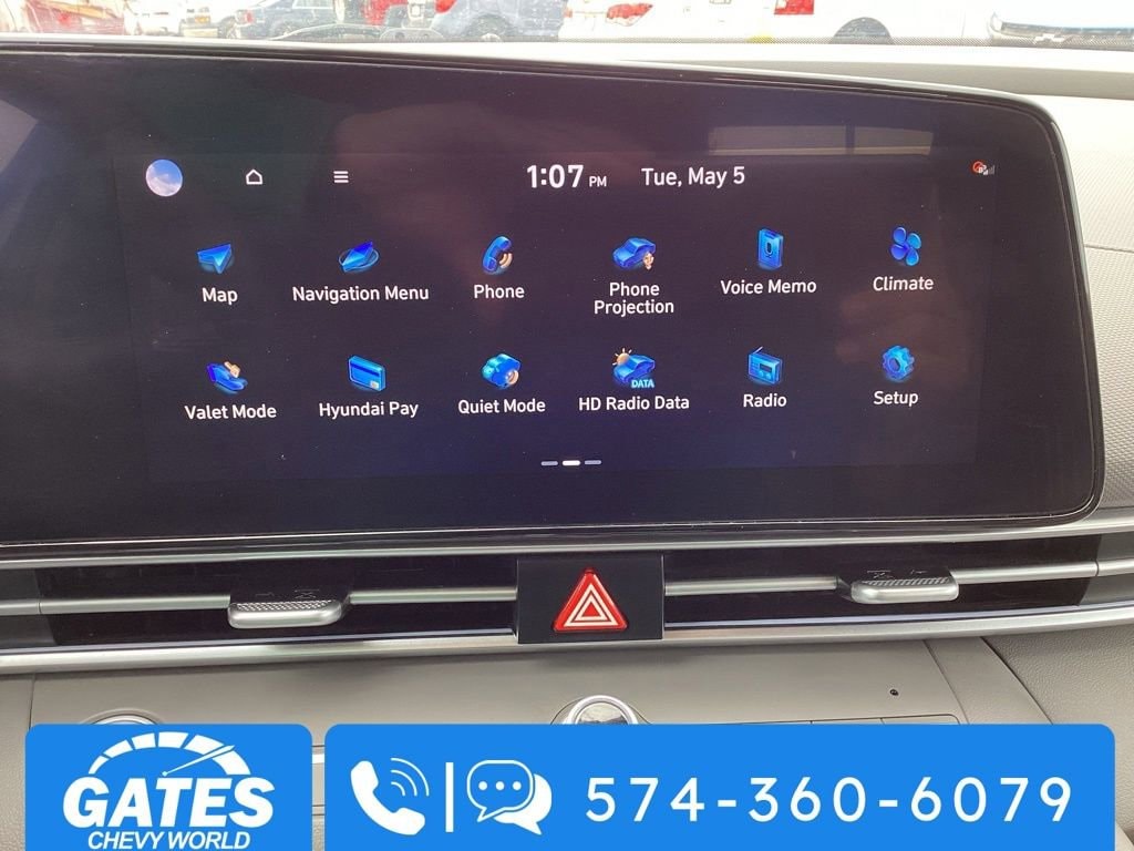 Used 2025 Hyundai Elantra SEL Convenience Sedan