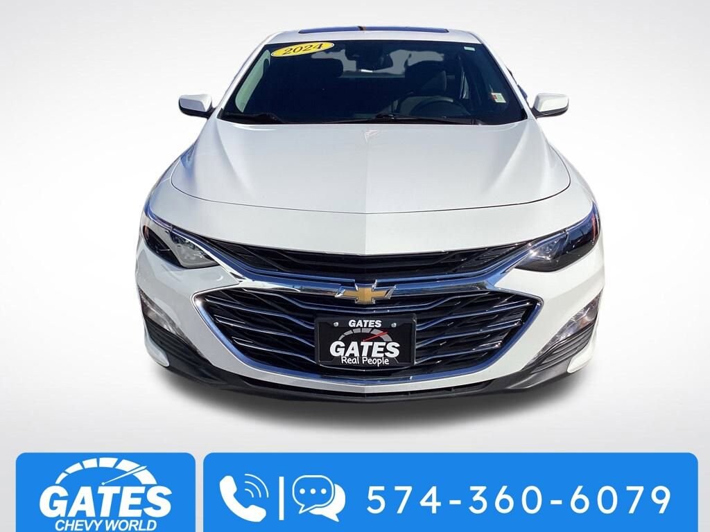 2024 Chevrolet Malibu 1LT photo 2