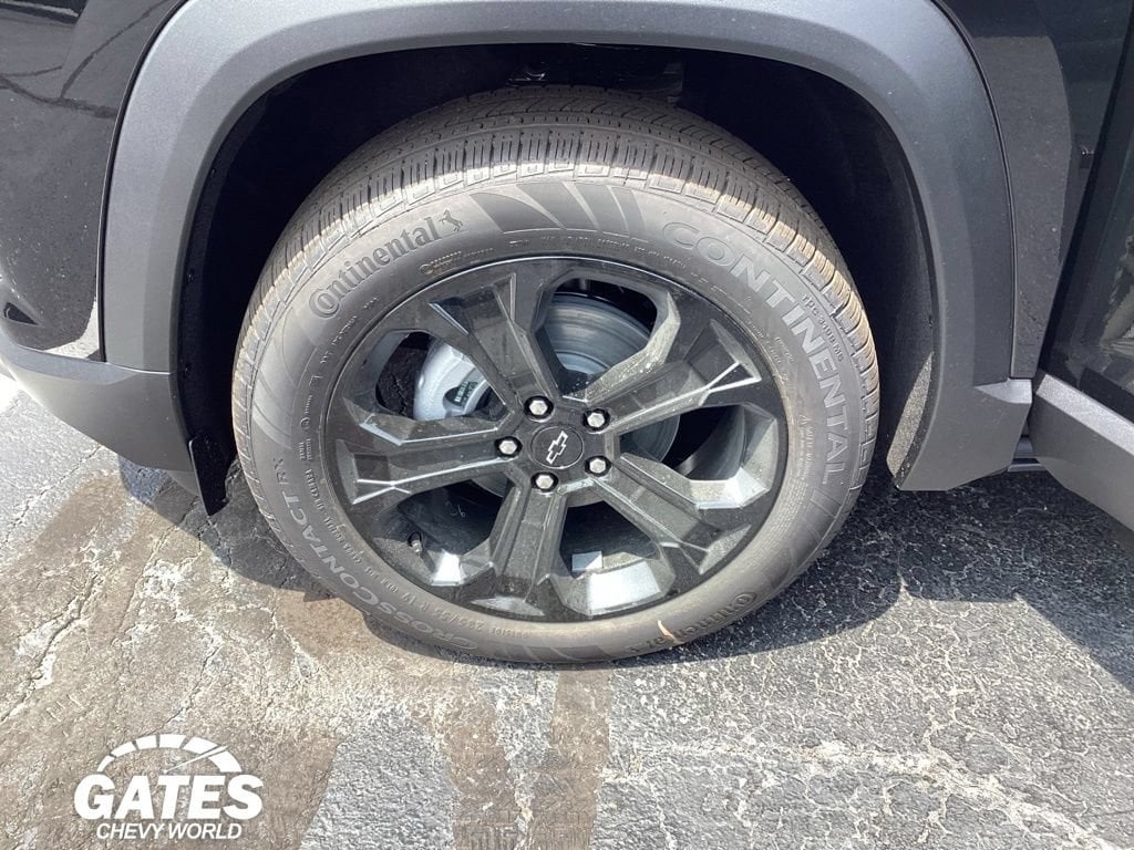 2027 Chevrolet Equinox LT - Photo 15