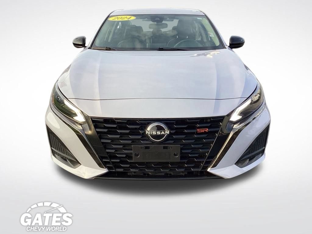 Used 2024 Nissan Altima 2.5 SR Sedan