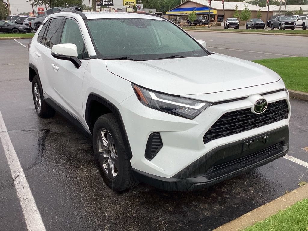 Used 2025 Toyota RAV4 Hybrid XLE SUV