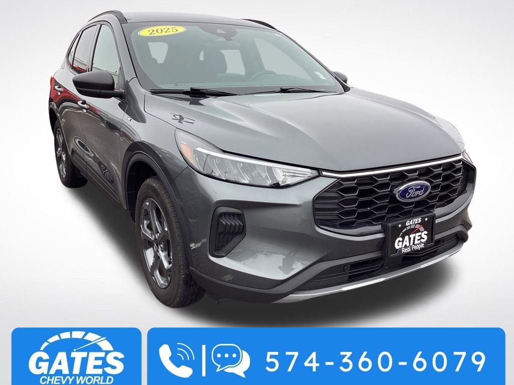 2025 Ford Escape ST-Line's photo