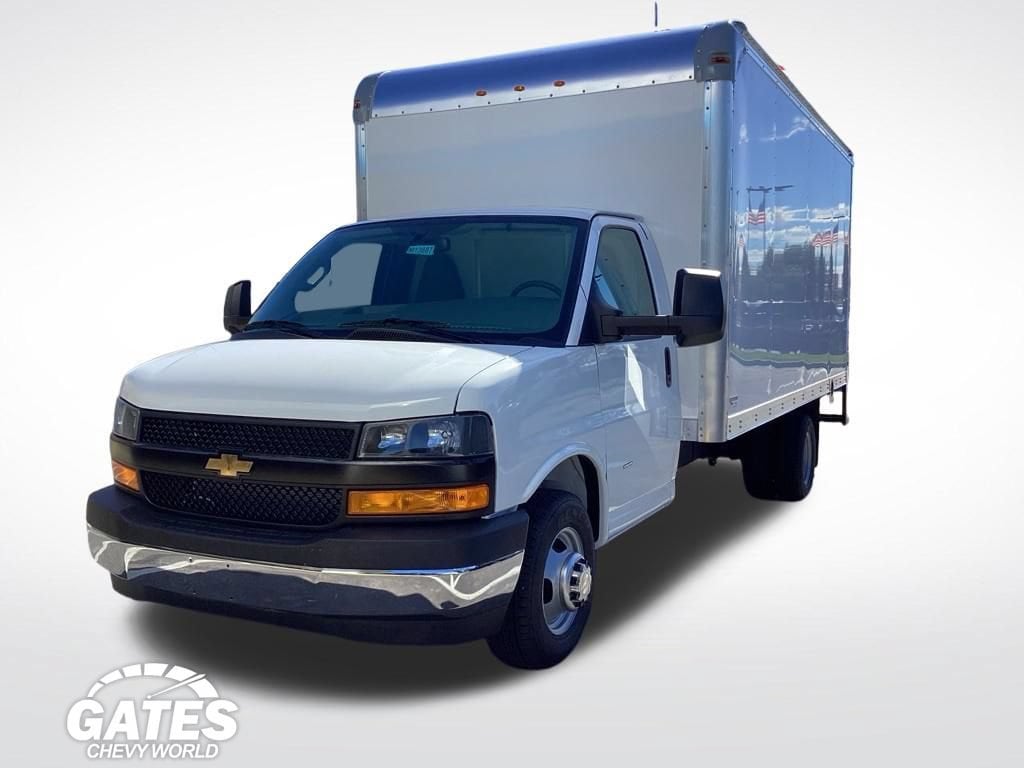 New 2026 Chevrolet Express Cutaway 3500 1WT Cutaway Van