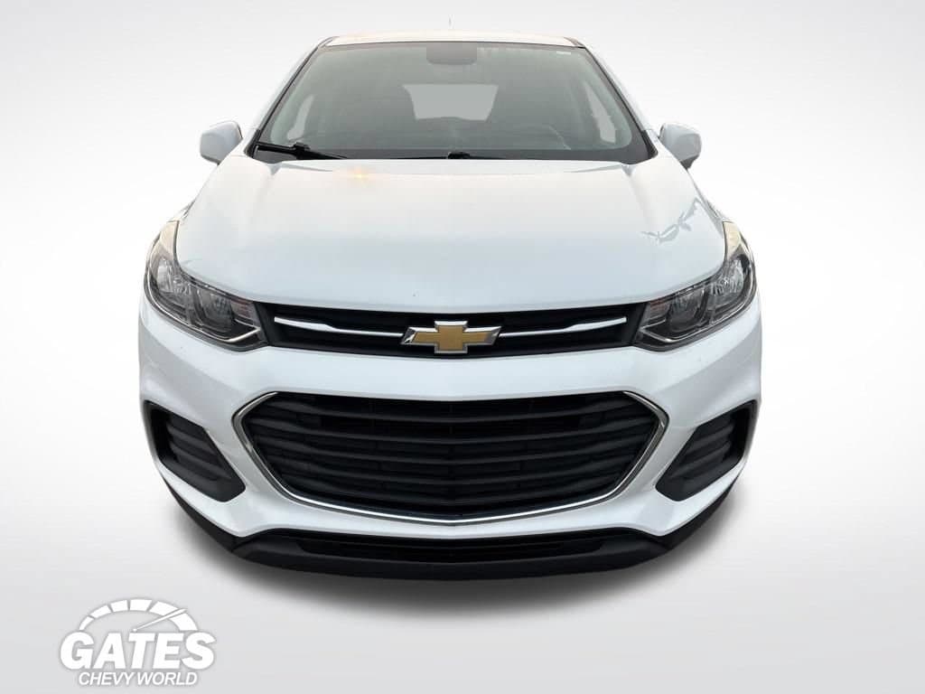 Used 2020 Chevrolet Trax LS with VIN KL7CJNSB4LB092905 for sale in Mishawaka, IN