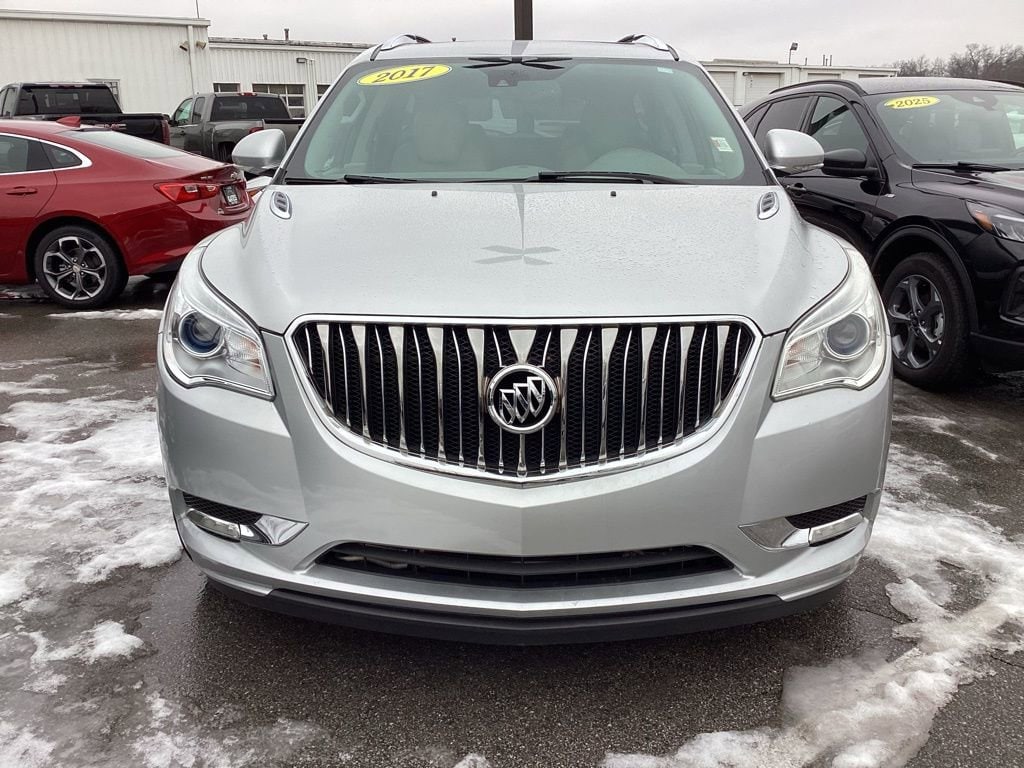 2017 Buick Enclave Premium's photo