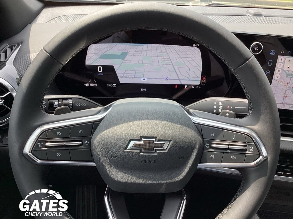 2027 Chevrolet Equinox LT - Photo 11