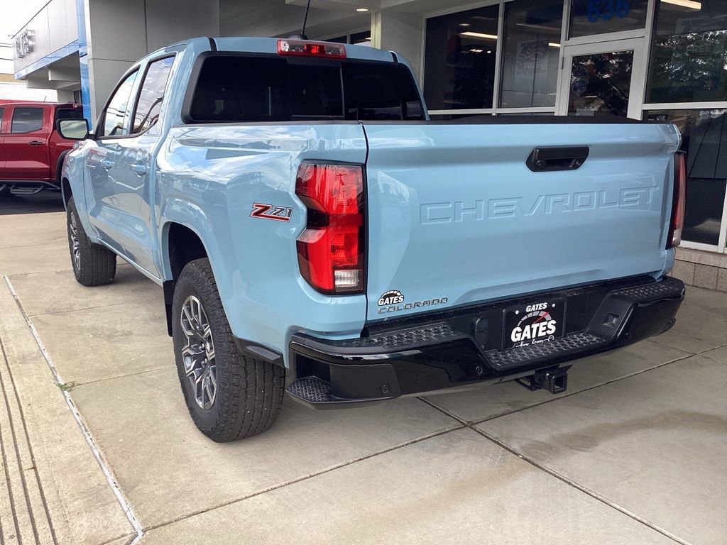 2025 Chevrolet Colorado Z71 photo 3