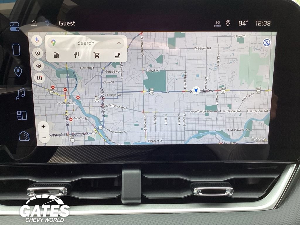 2027 Chevrolet Equinox LT - Photo 10
