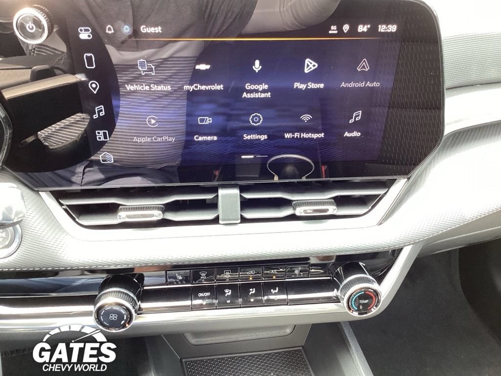 2027 Chevrolet Equinox LT - Photo 8
