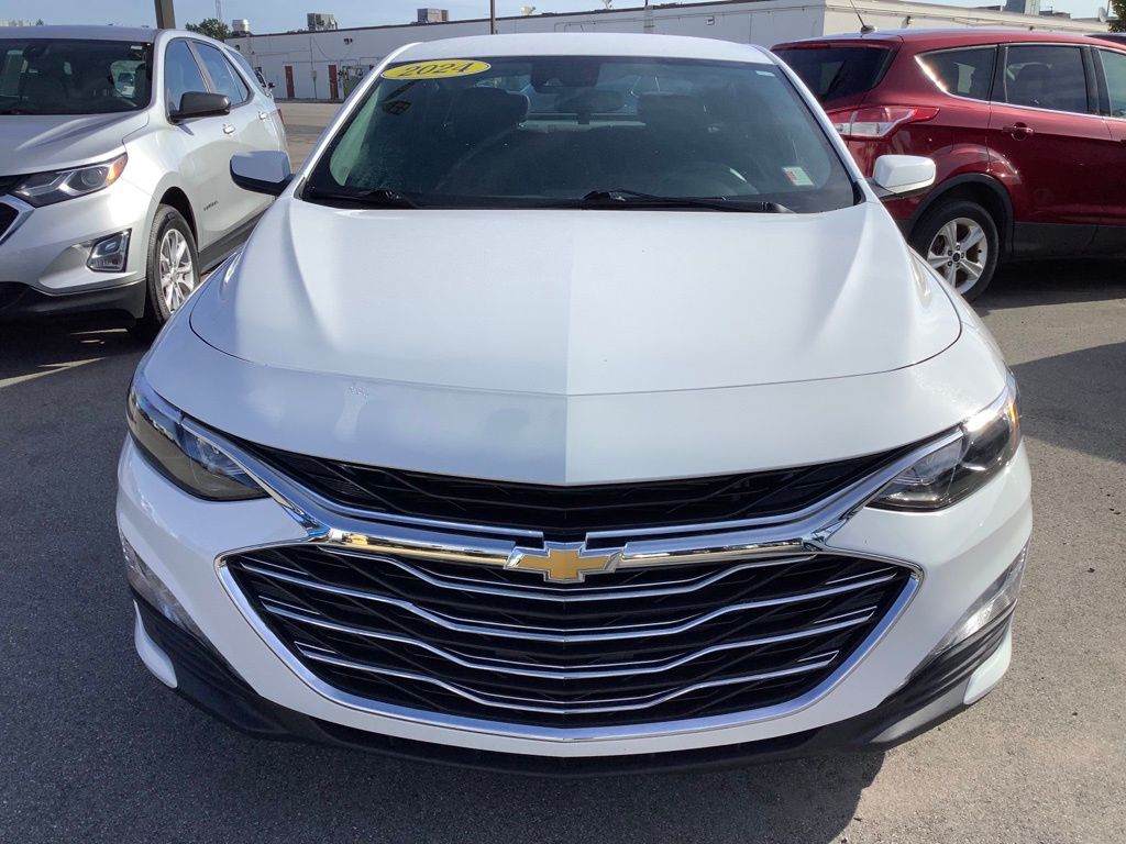 Used 2024 Chevrolet Malibu 1LT with VIN 1G1ZD5ST7RF120445 for sale in Mishawaka, IN