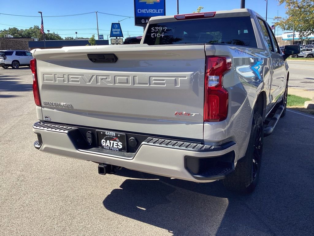 2026 Chevrolet Silverado 1500 RST photo 4