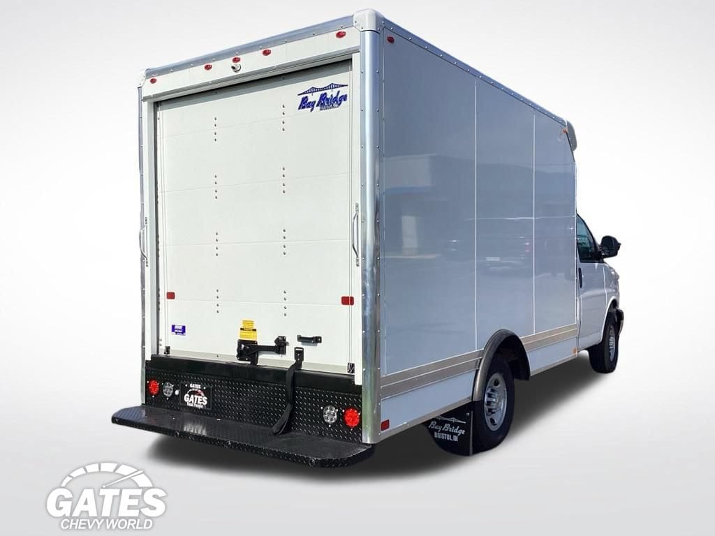 New 2026 Chevrolet Express Cutaway 3500 1WT Cutaway Van