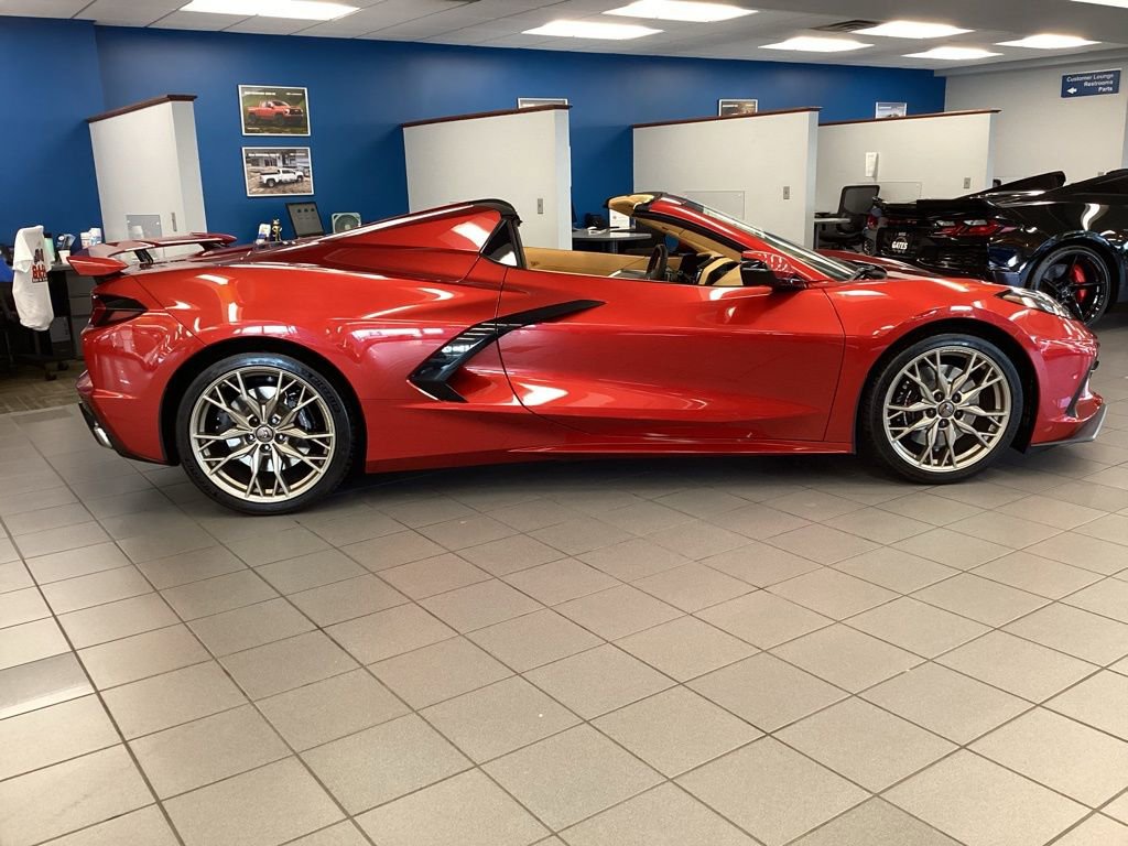 2026 Chevrolet Corvette Stingray 3LT Convertible photo 4