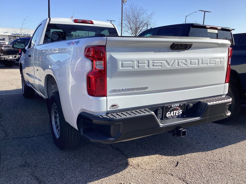 2025 Chevrolet Silverado 1500 photo 3