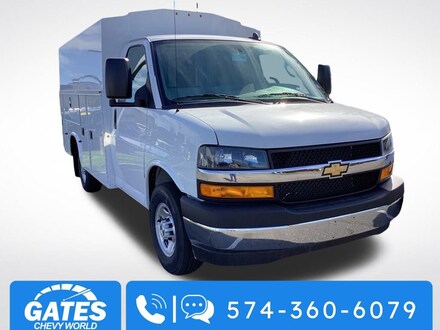 2025 Chevrolet Express Cutaway 3500 1WT Cutaway Van