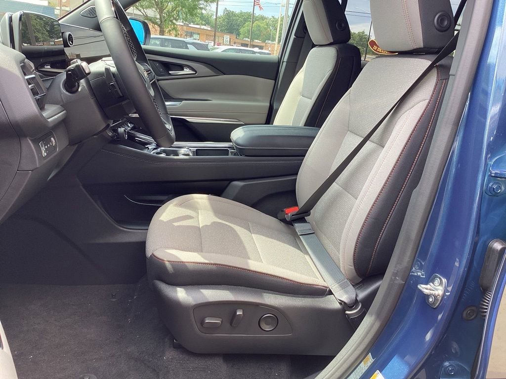 2026 Chevrolet Traverse photo 4