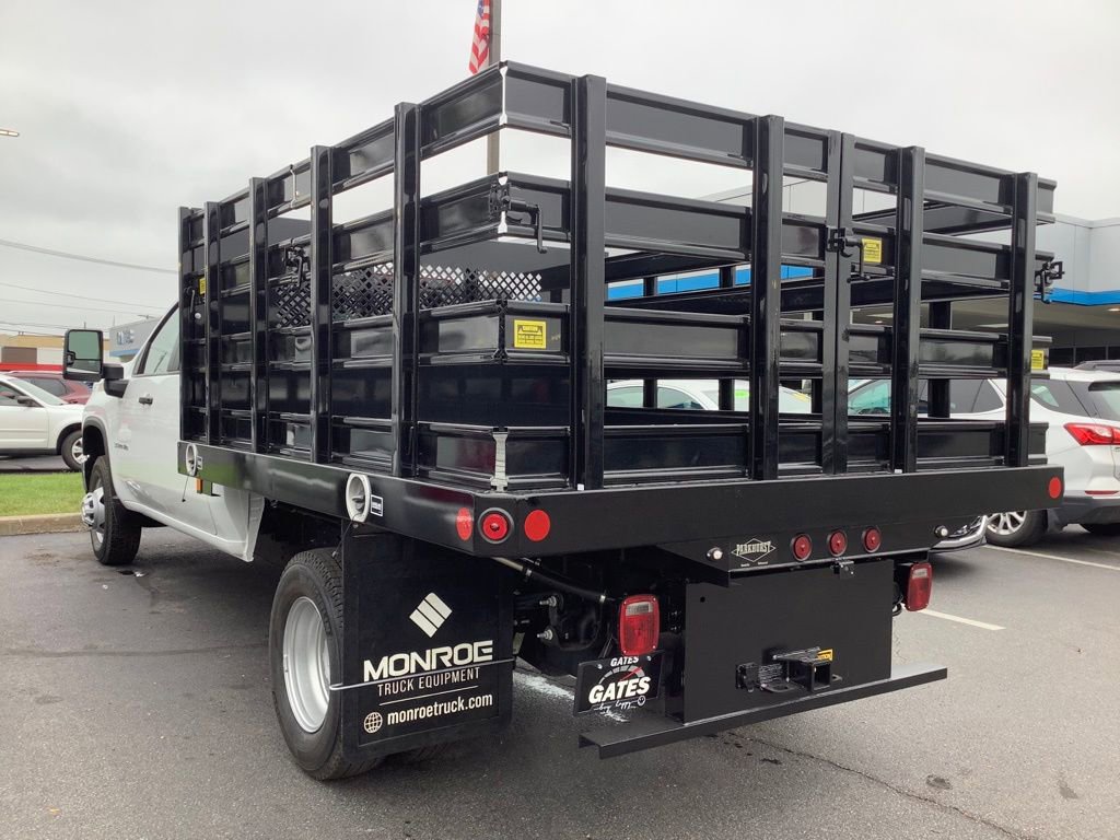 2024 Chevrolet Silverado 3500HD Work Truck photo 3
