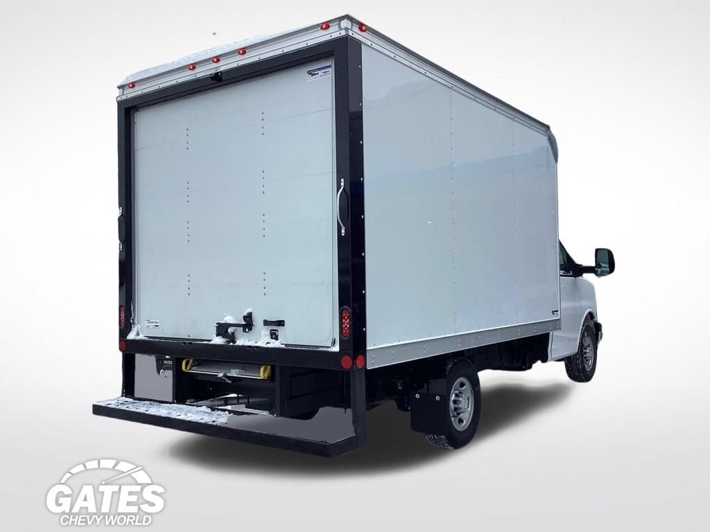 New 2025 Chevrolet Express Cutaway 3500 1WT Cutaway Van