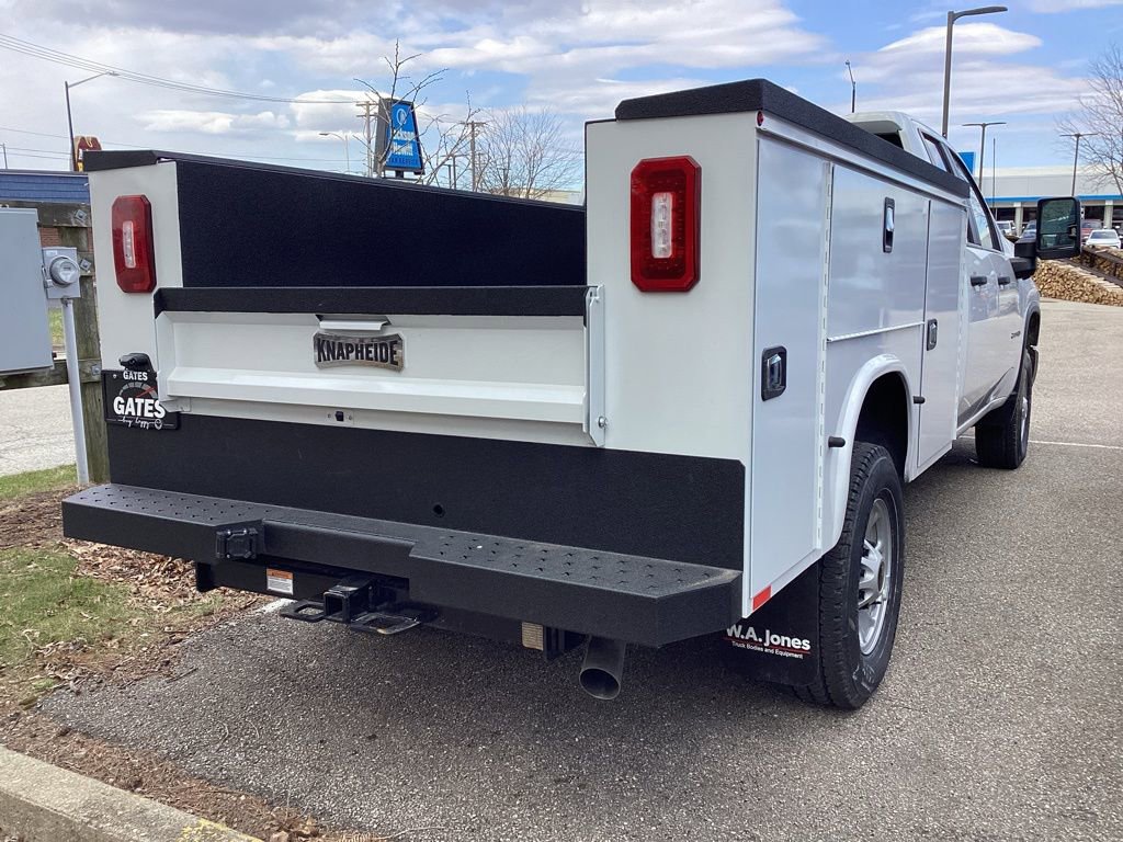 2025 Chevrolet Silverado 2500HD photo 4