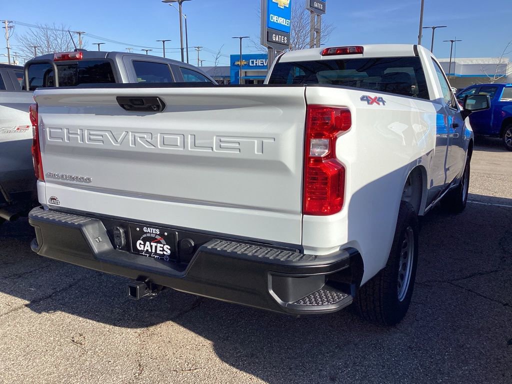 2025 Chevrolet Silverado 1500 photo 4