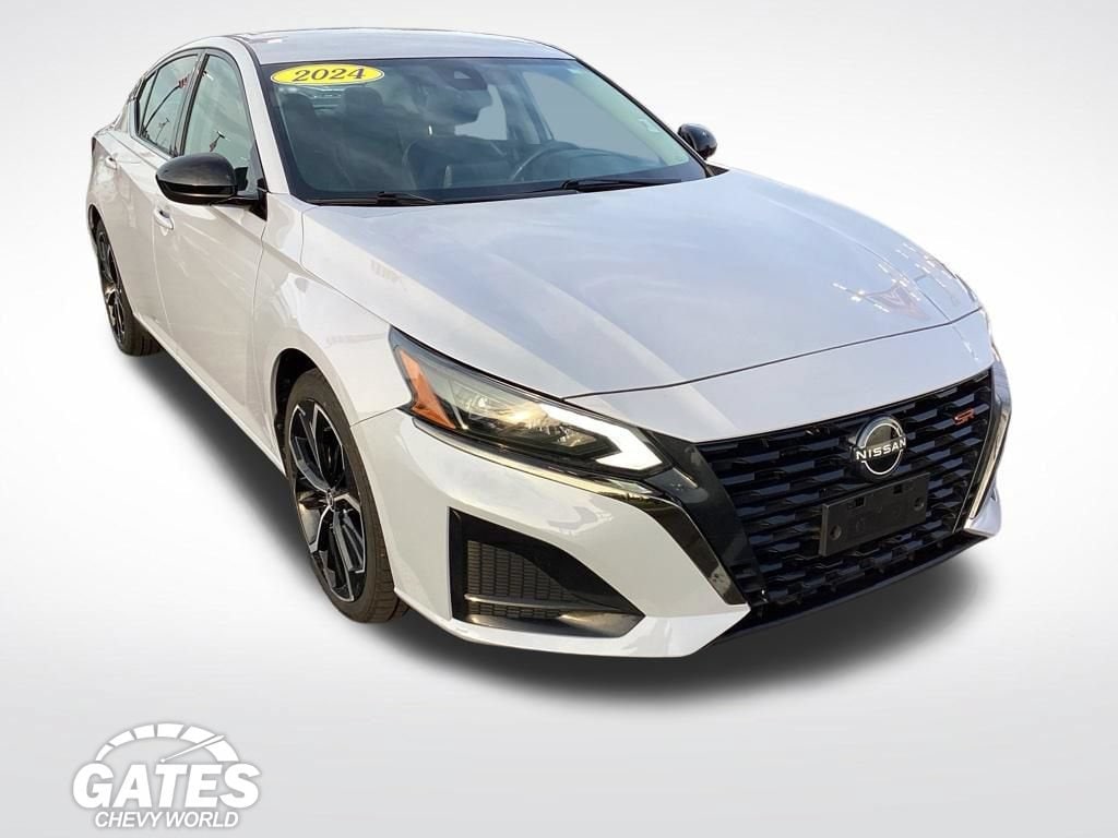 Used 2024 Nissan Altima 2.5 SR Sedan