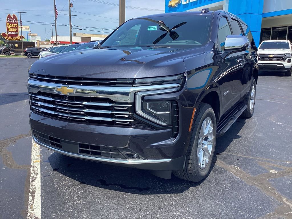 2025 Chevrolet Tahoe Premier photo 2