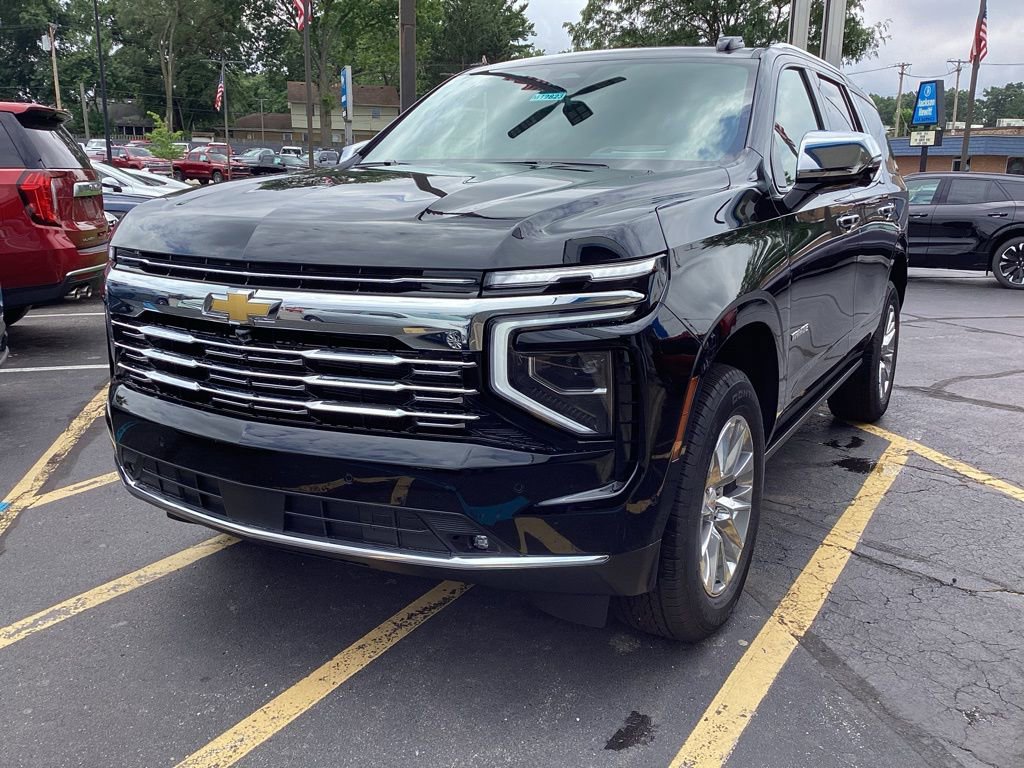 2025 Chevrolet Tahoe Premier photo 2
