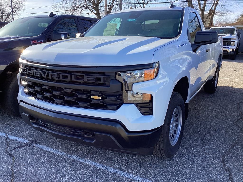 2025 Chevrolet Silverado 1500 photo 2