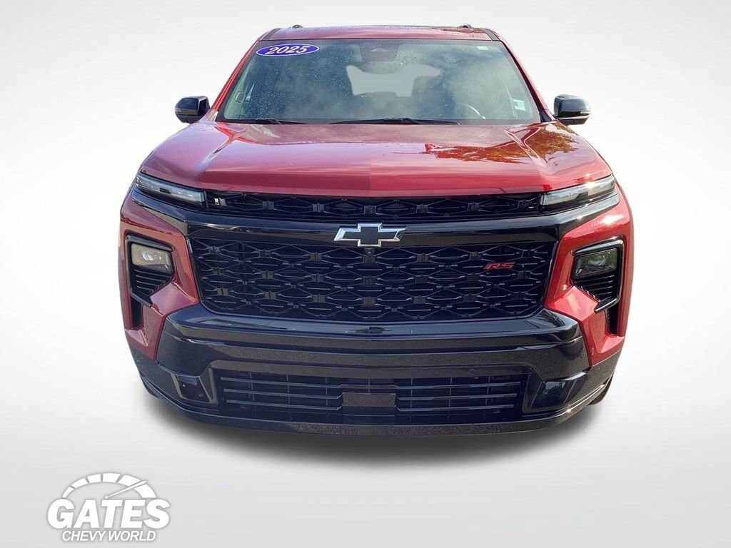Used 2025 Chevrolet Traverse RS SUV