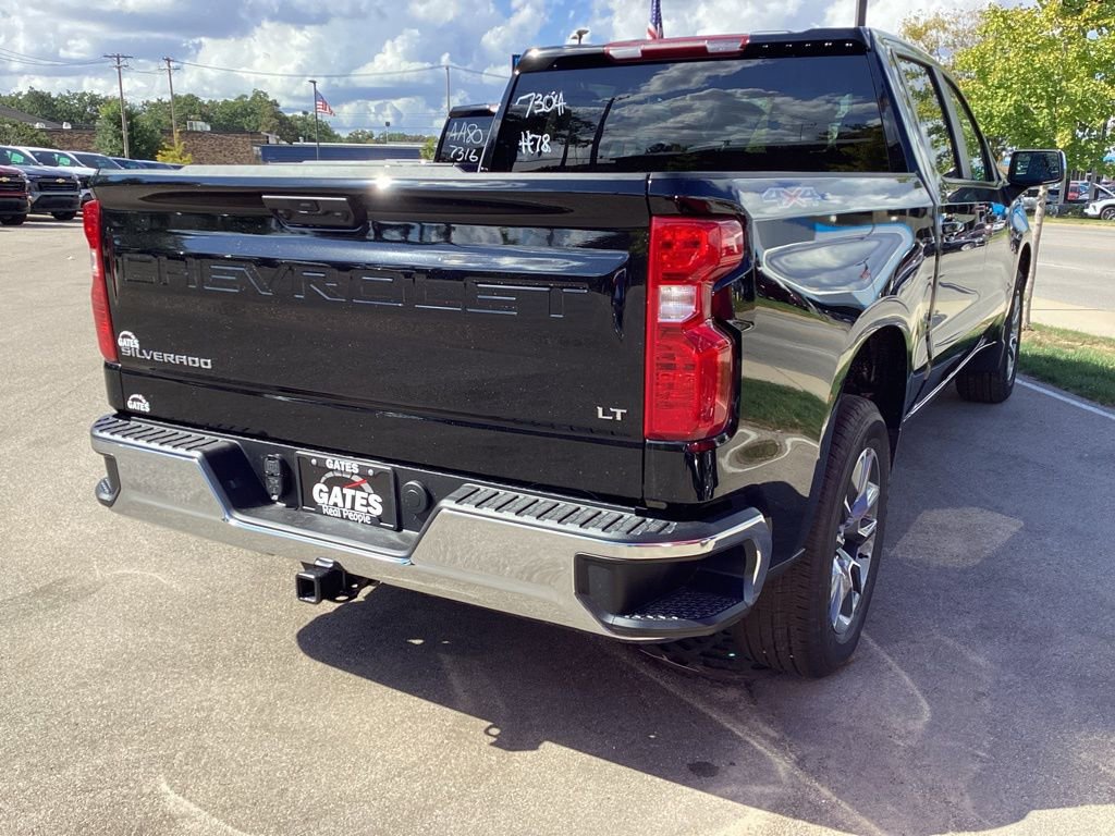2026 Chevrolet Silverado 1500 LT photo 4