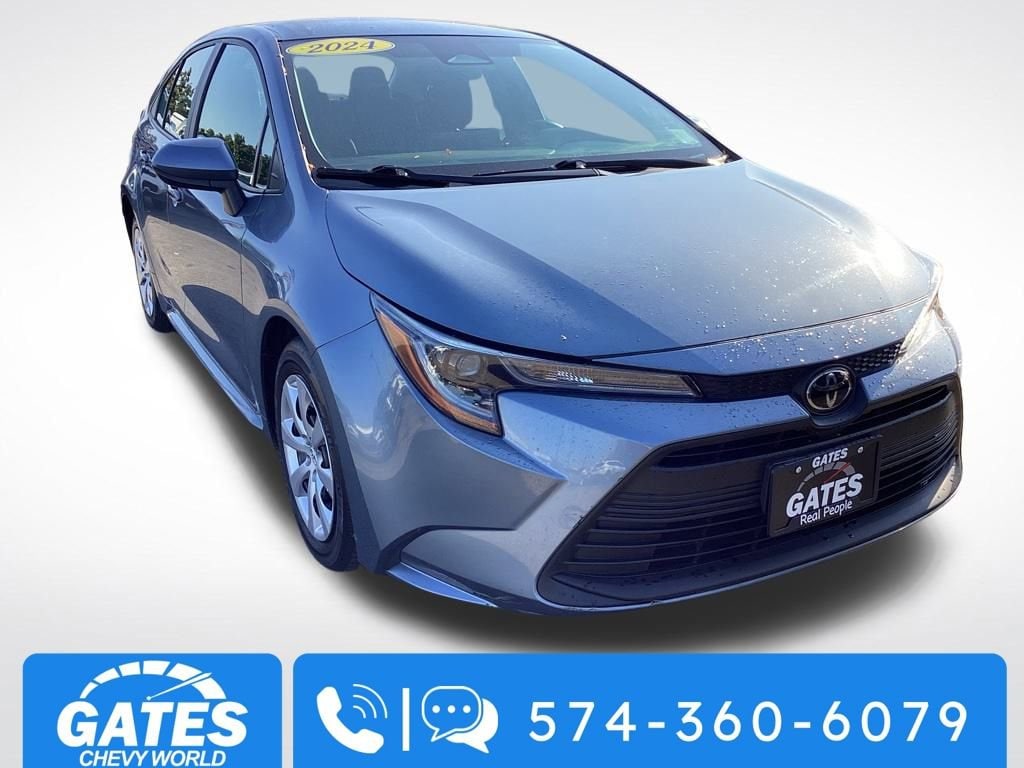 2024 Toyota Corolla LE's photo