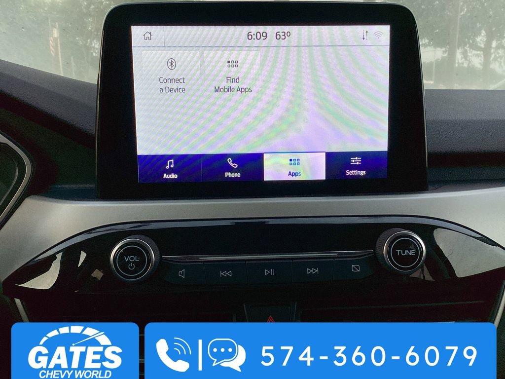 2022 Ford Escape SE photo 3