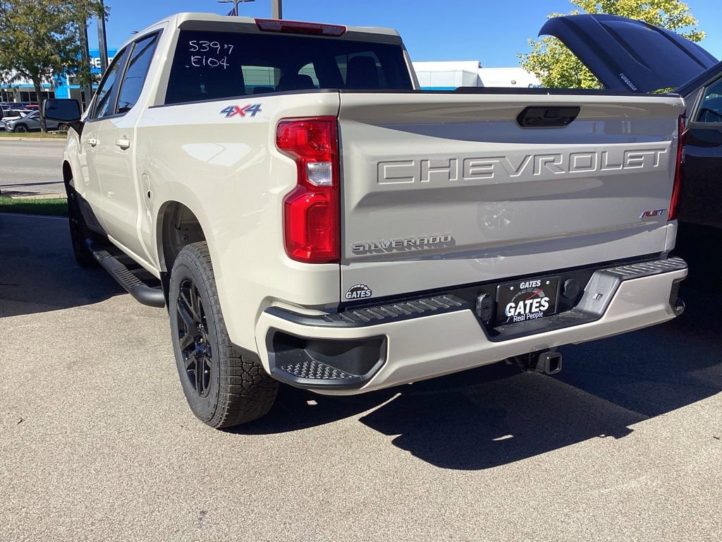 2026 Chevrolet Silverado 1500 RST photo 3