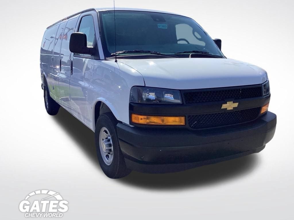 2026 Chevrolet Express 2500 Extended Work Van HD's photo