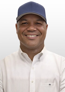 Staff member Mike Smith from ID_6422625c3cb5