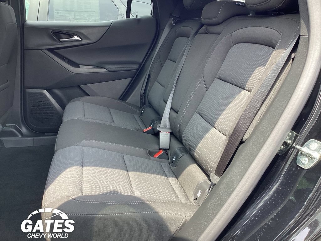 2027 Chevrolet Equinox LT - Photo 6