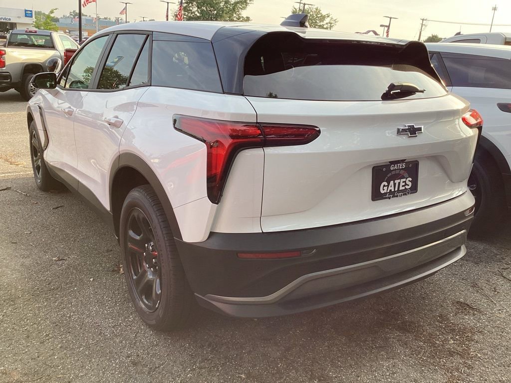 2025 Chevrolet Blazer EV photo 3