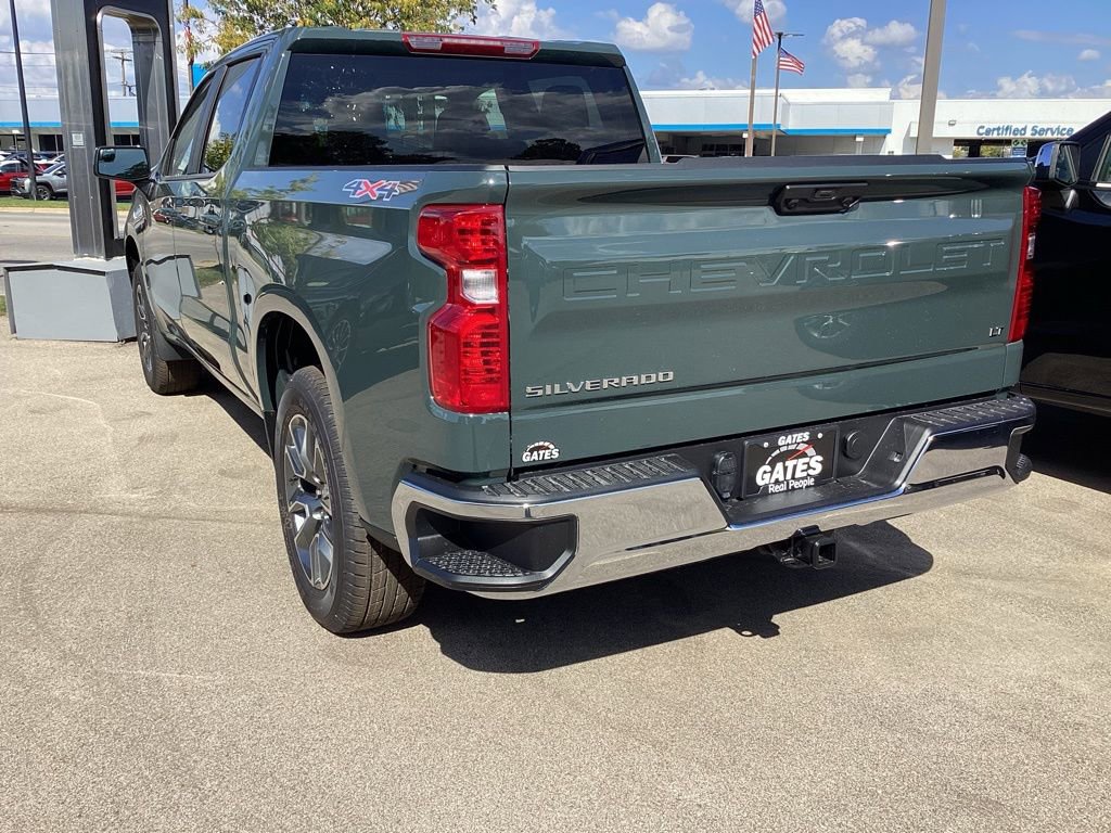 2026 Chevrolet Silverado 1500 LT photo 2