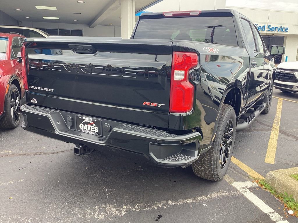 2026 Chevrolet Silverado 1500 RST photo 2