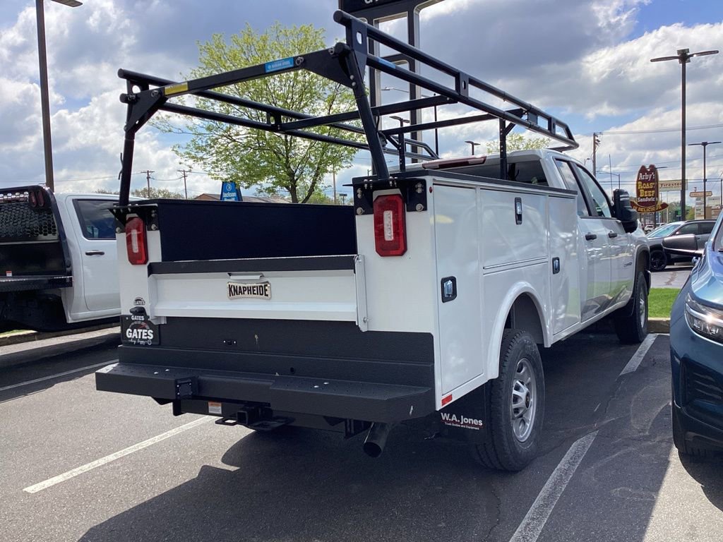 2025 Chevrolet Silverado 2500HD photo 4