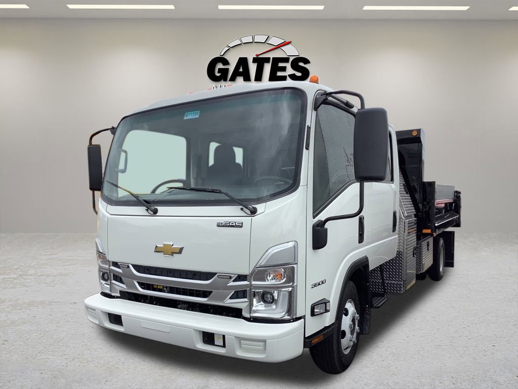 2024 Chevrolet Silverado 3500HD photo 2