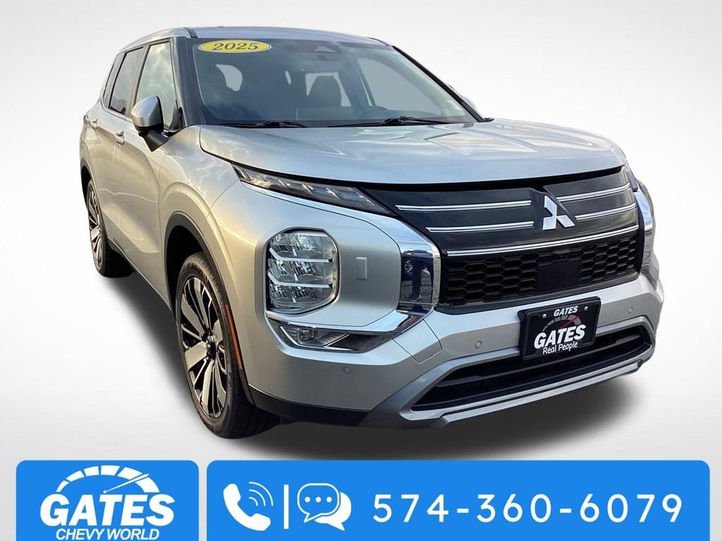 2025 Mitsubishi Outlander SE
