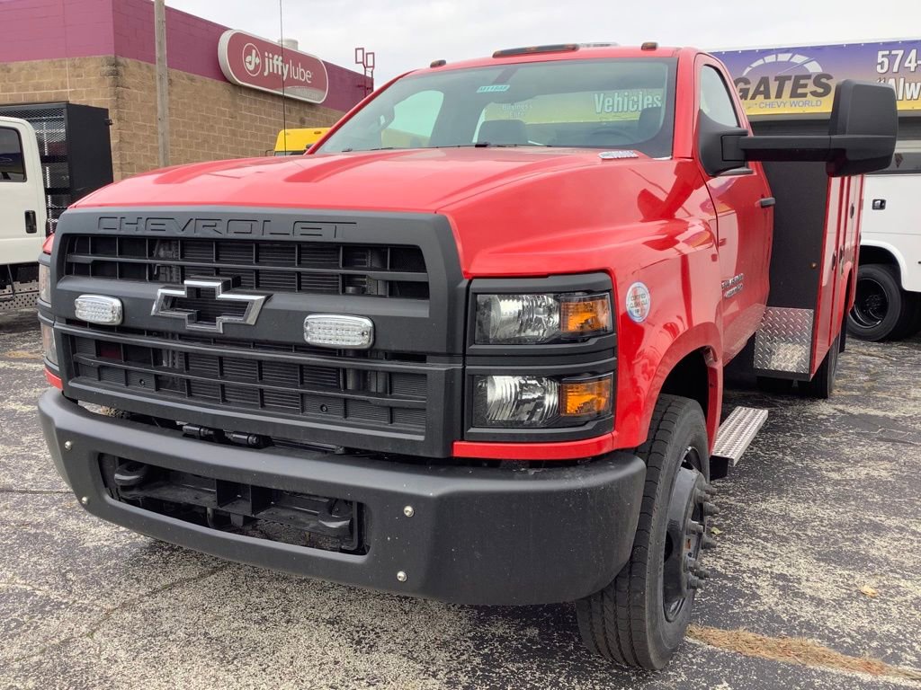 2024 Chevrolet Silverado 4500HD Work Truck photo 2