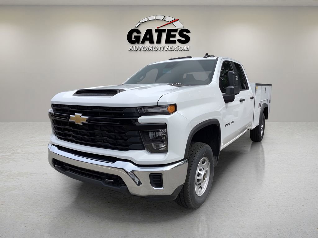 2024 Chevrolet Silverado 2500HD photo 2