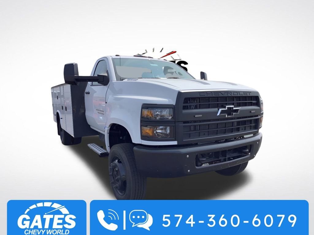 2024 Chevrolet Silverado 4500 Medium Duty Chassis Cab Work Truck's photo