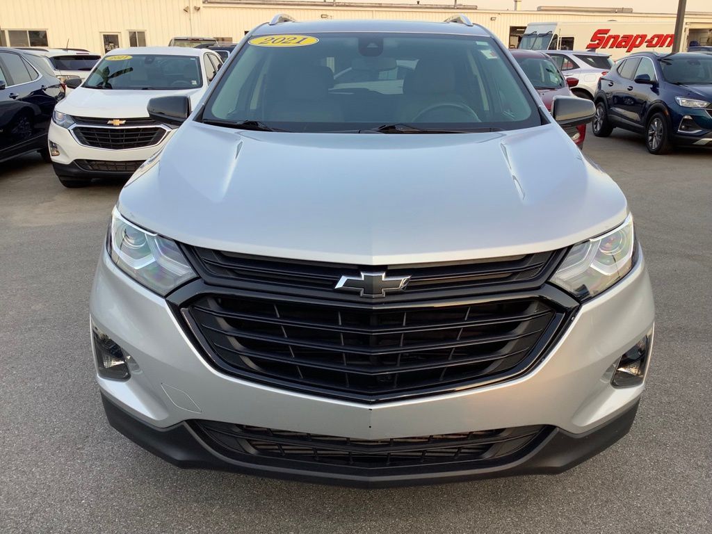 Used 2021 Chevrolet Equinox LT with VIN 2GNAXKEV7M6134637 for sale in Mishawaka, IN