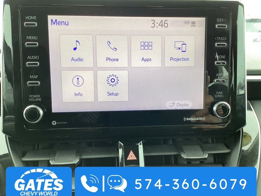 2021 Toyota Corolla LE photo 3