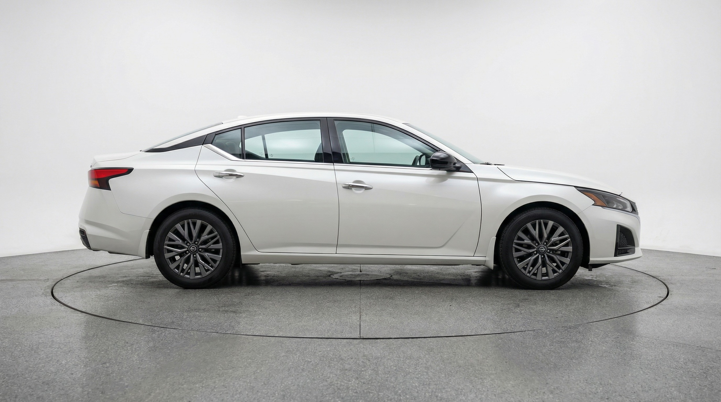 Thumbnail: 2025 Nissan Altima - 8