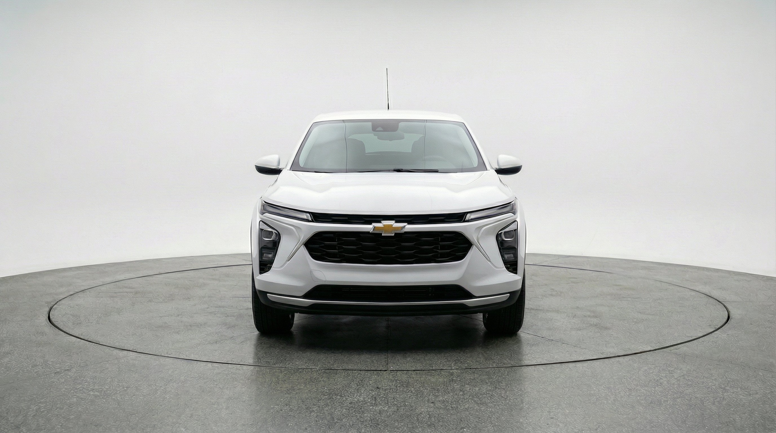 Thumbnail: 2025 Chevrolet Trax - 2